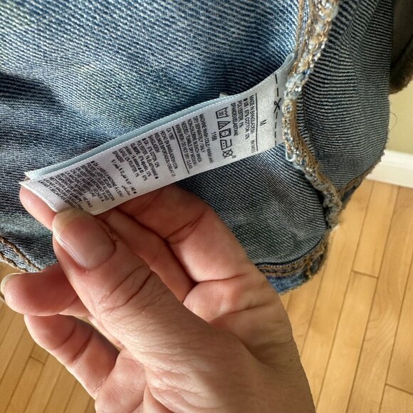 HANDPAINTED Old Navy Jean Jacket with flowers & trees size Medium - Picture 10 of 10